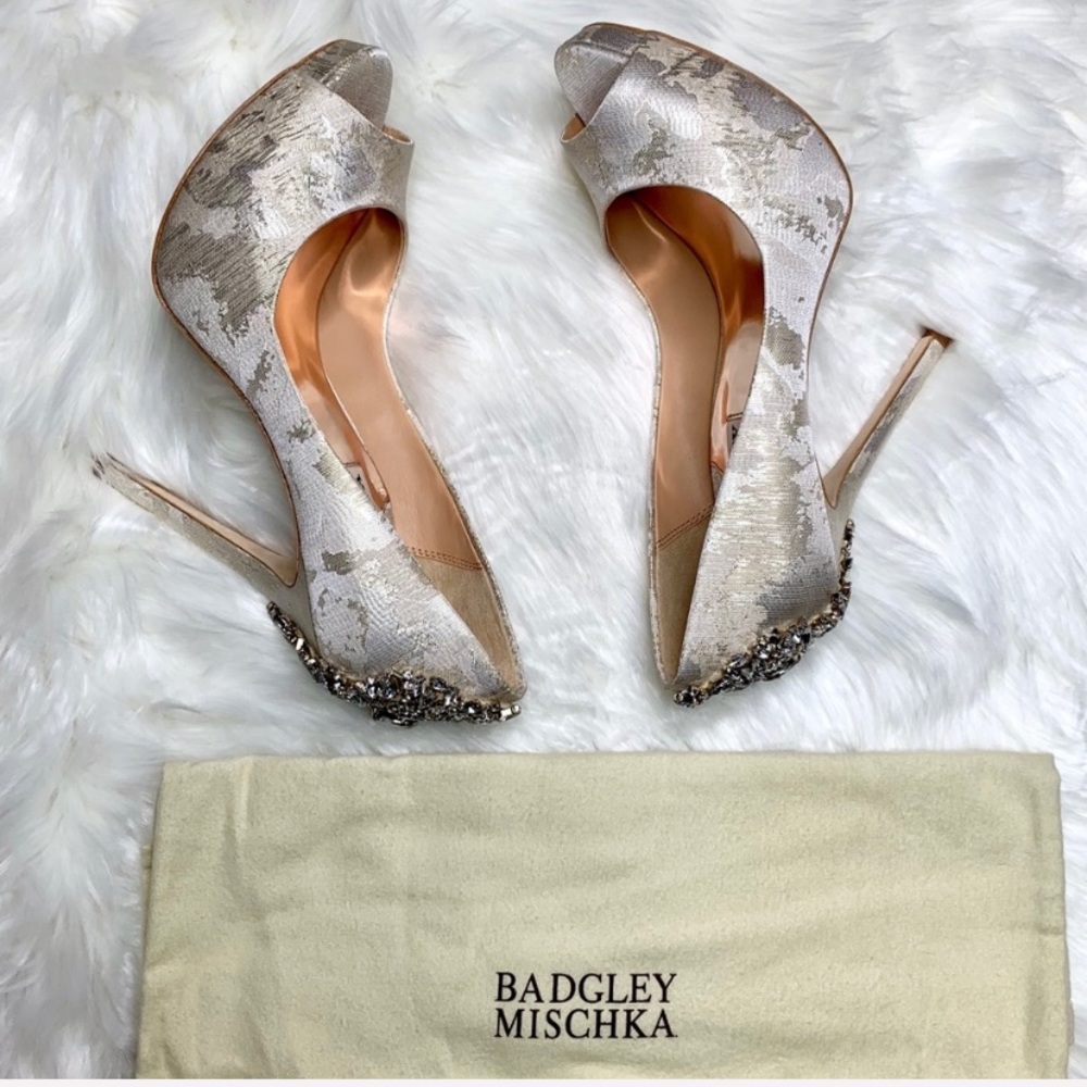 Badgley Mischka Kiara Crystal Back Peep Toe Pump - Picture 8 of 8